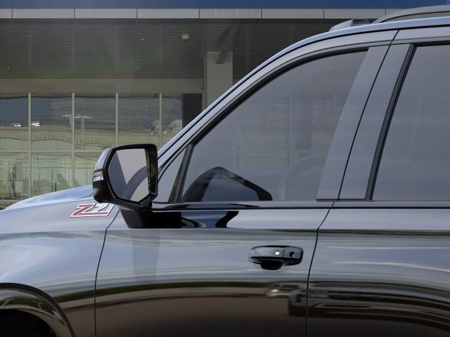 2026 Chevrolet Tahoe Z71 - Photo 12