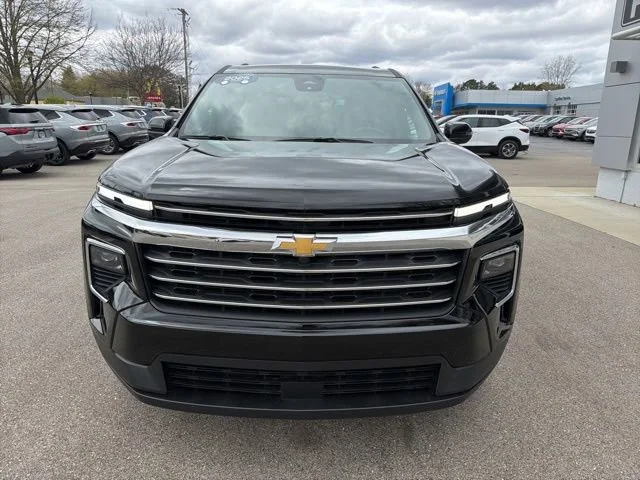 2025 Chevrolet Traverse LT - Photo 8