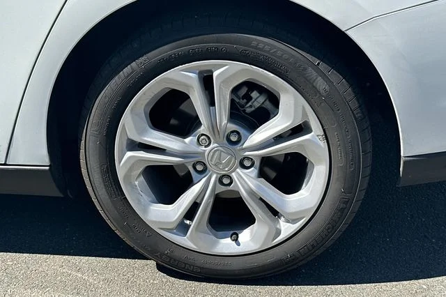 Used 2025  Honda LX image 4