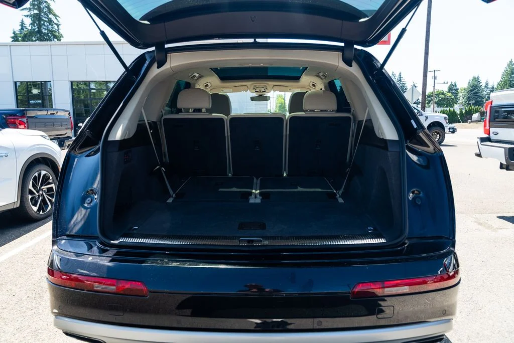 Used 2019 Black Audi 55 Prestige image 7