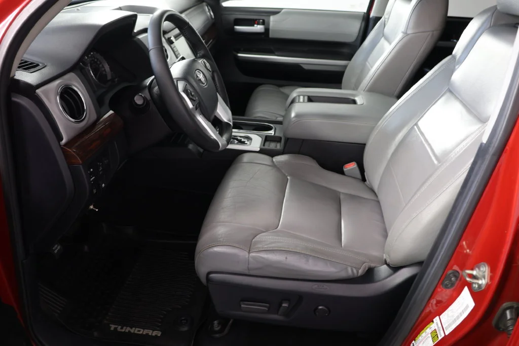Used 2017 Barcelona Red Metallic Toyota Limited image 18
