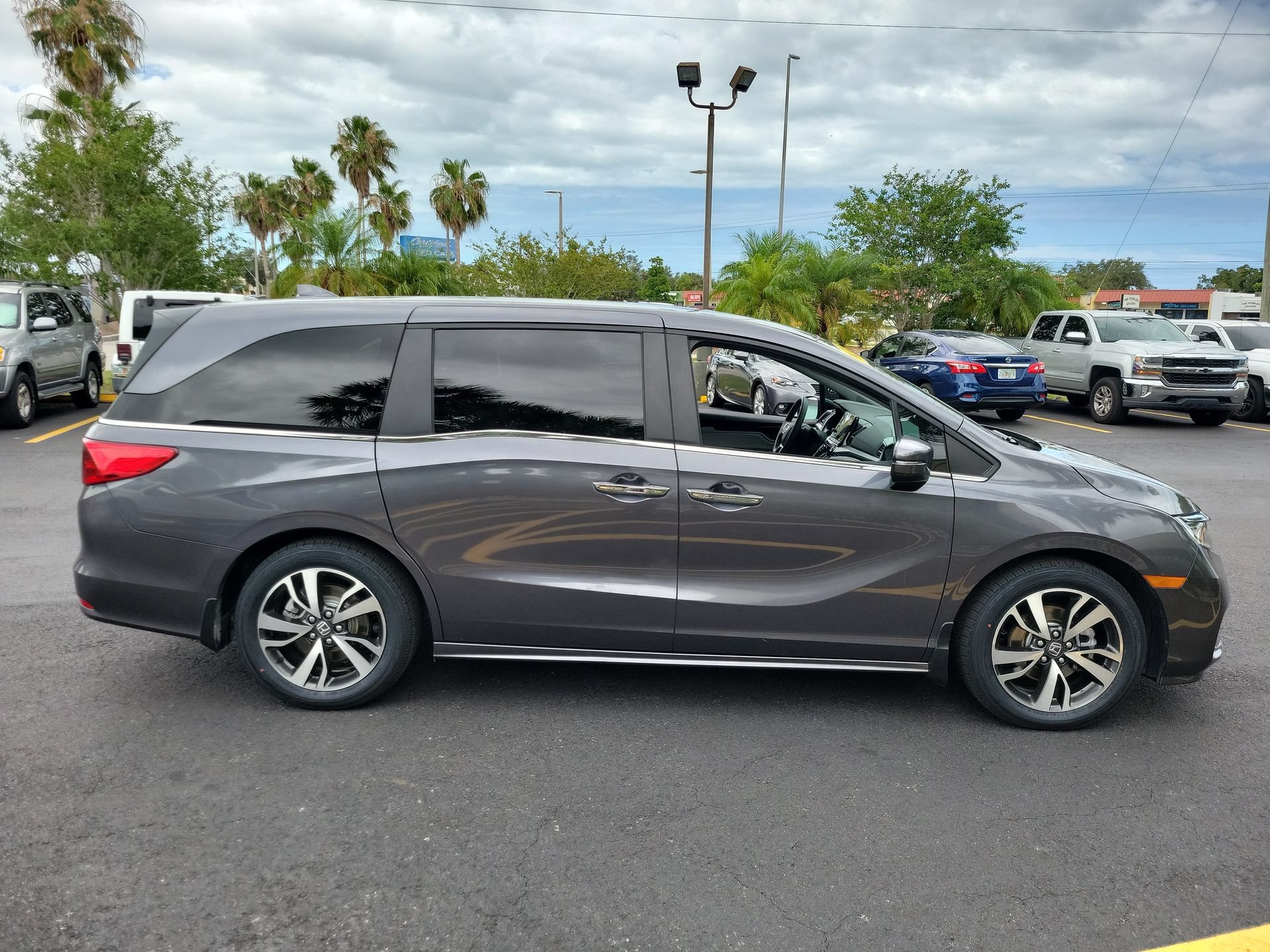 Certified Used 2024 Modern Steel Metallic Honda TOURING image 41