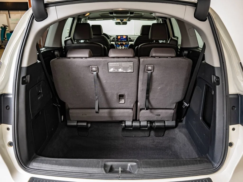 Used 2019 White Diamond Pearl Honda Elite image 21