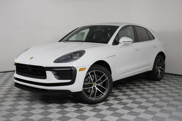 2026 Porsche Macan 