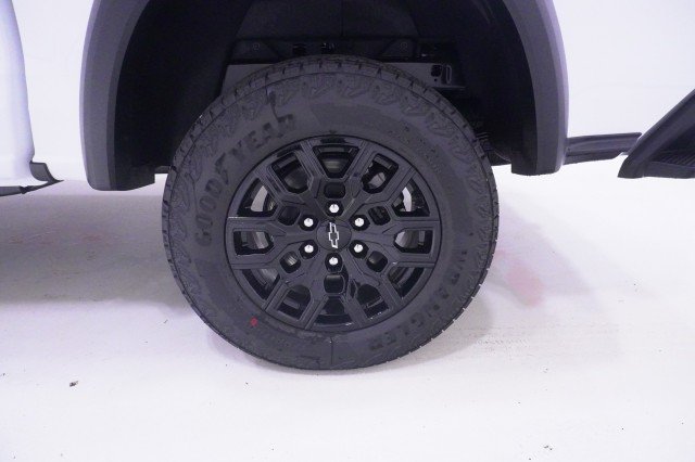 2026 Chevrolet Colorado Trail Boss - Photo 13