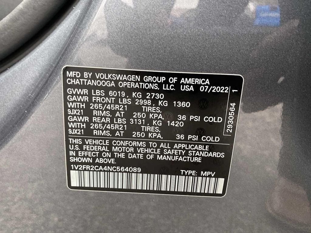 Used 2022 Gray Volkswagen 3.6L V6 SEL Premium R-Line image 33