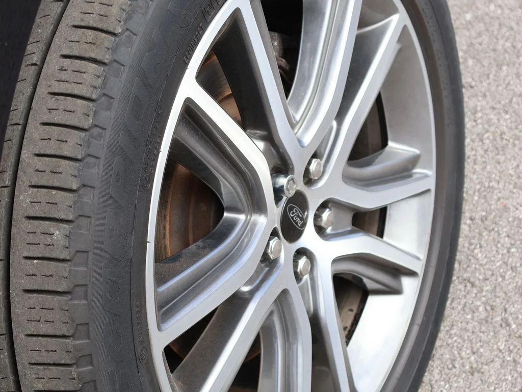 Used 2024 Black Metallic Ford Titanium image 20
