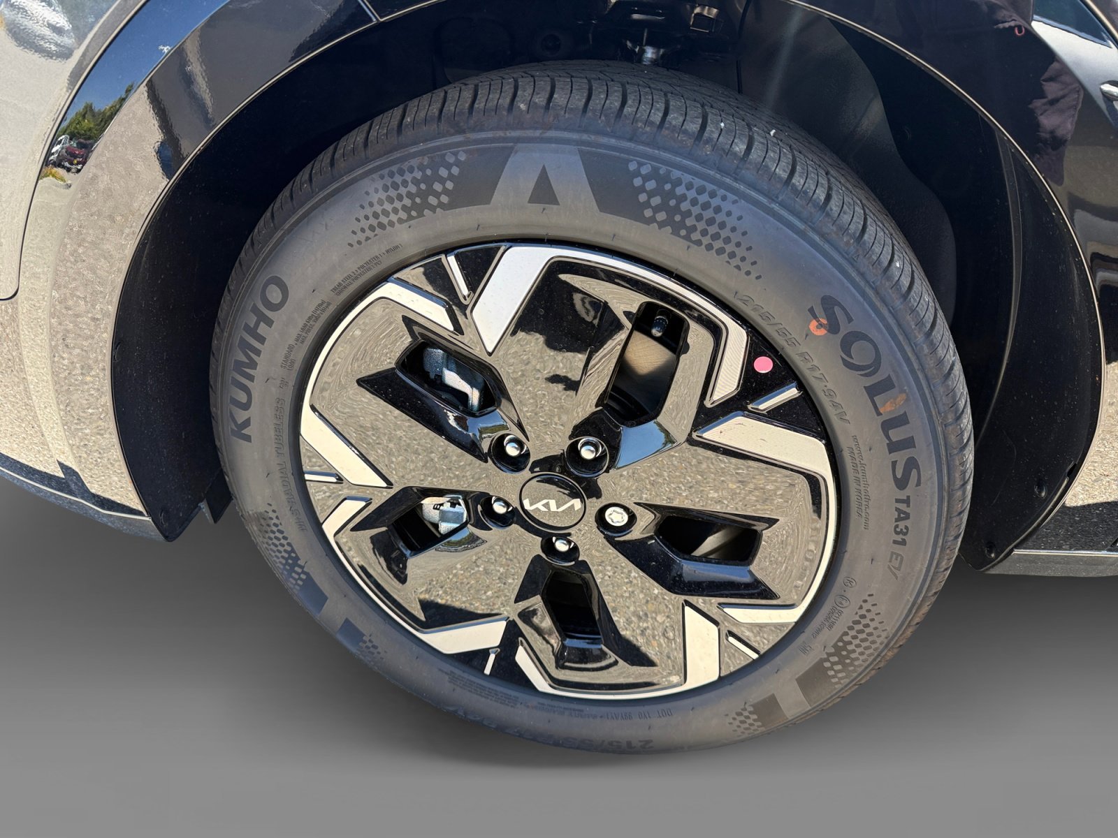 New 2026 Interstellar Gray Kia WIND image 9