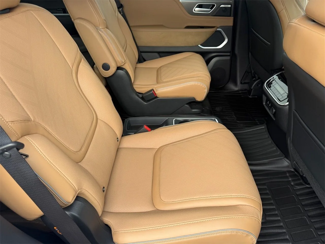 New 2026 ANTHRACITE GRAY INFINITI Luxe 4WD image 26