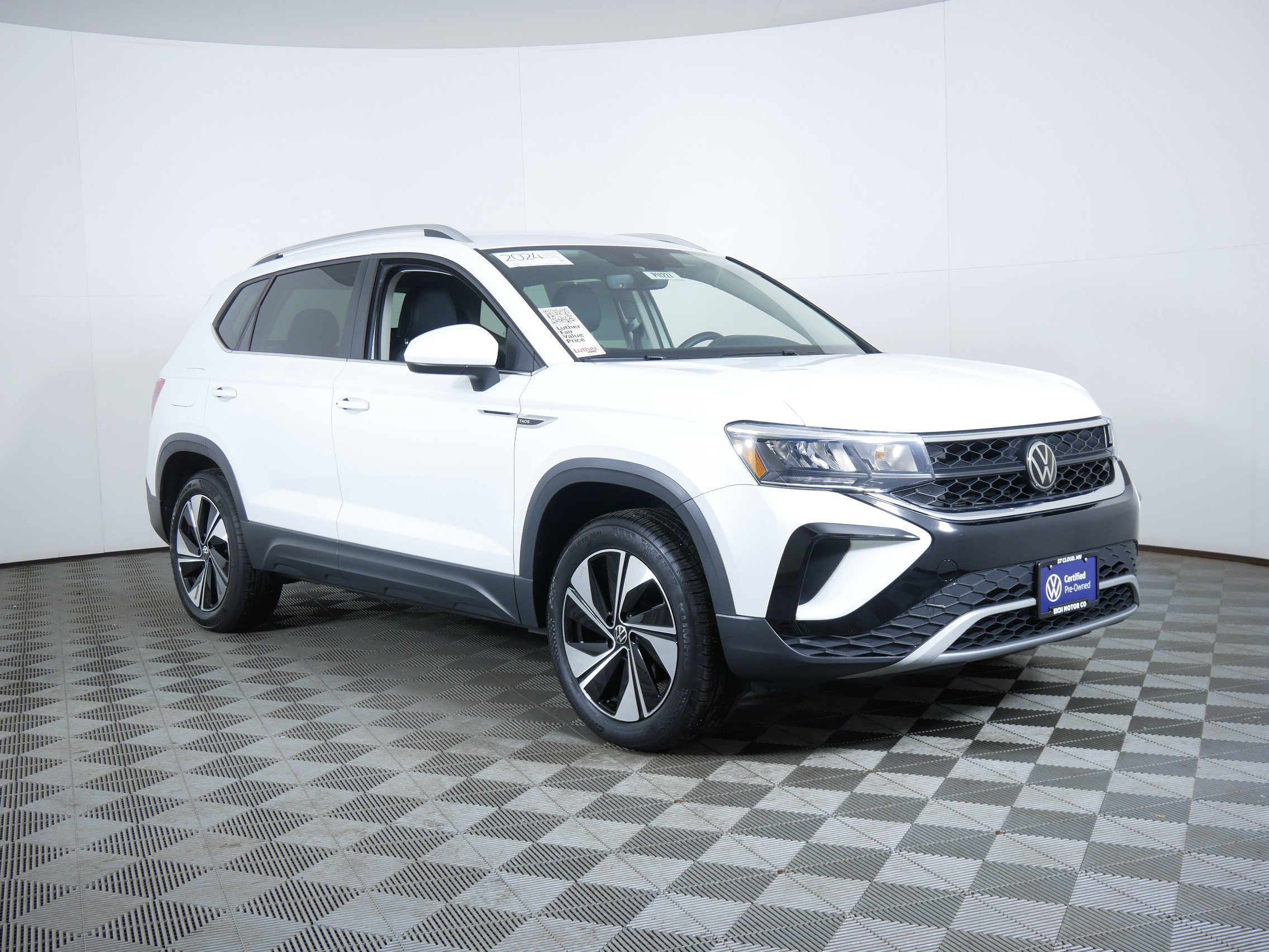 2024 Volkswagen Taos