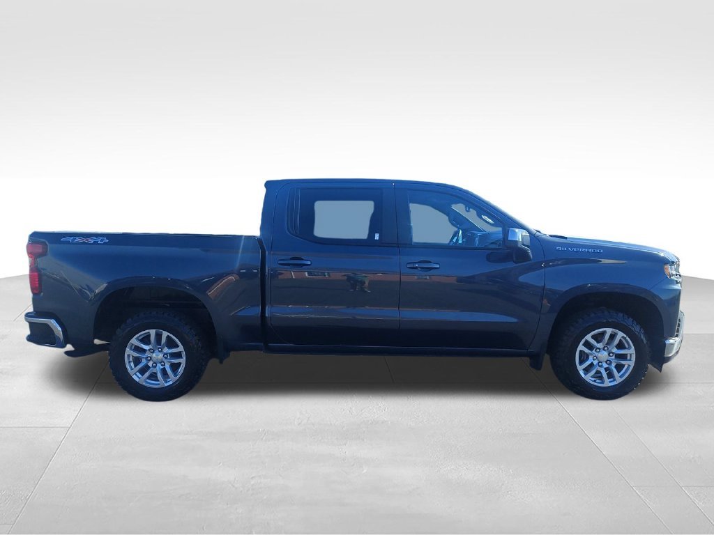 Used 2022 Gray Chevrolet LT image 6