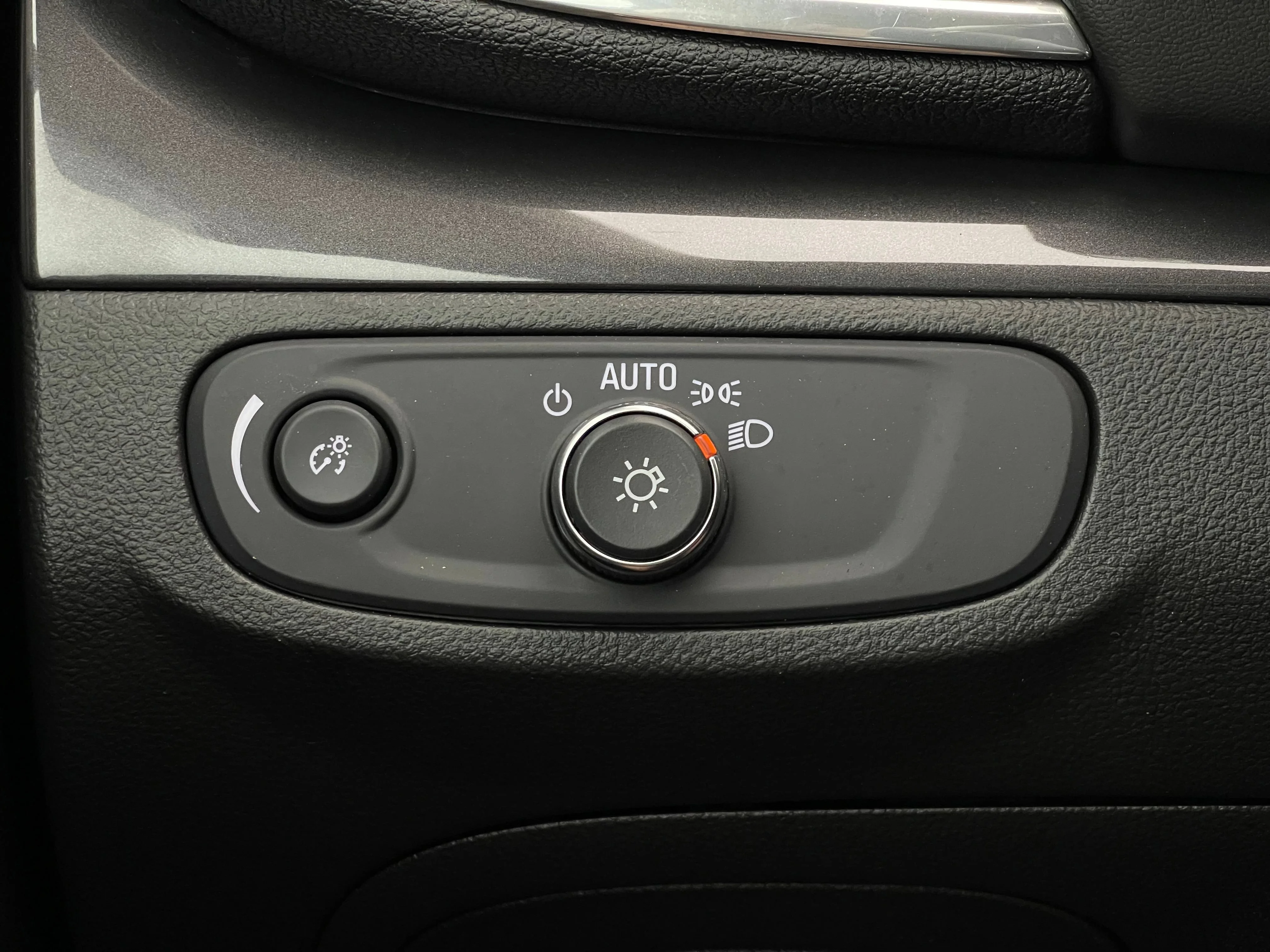 Used 2022 Dark Moon Blue Metallic Buick Preferred image 20