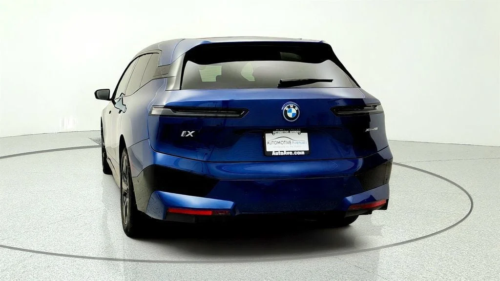 Used 2025 Phytonic Blue Metallic BMW xDrive50 SAV w/ Sport Package & Driving Assist Pro image 6
