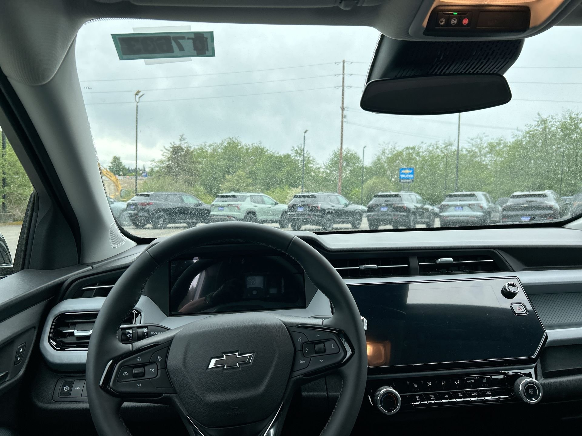New 2027 Summit White Chevrolet LT image 11