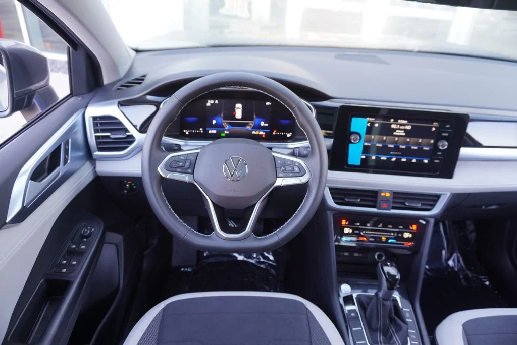 New 2026 Gray Volkswagen 1.5T SE image 13
