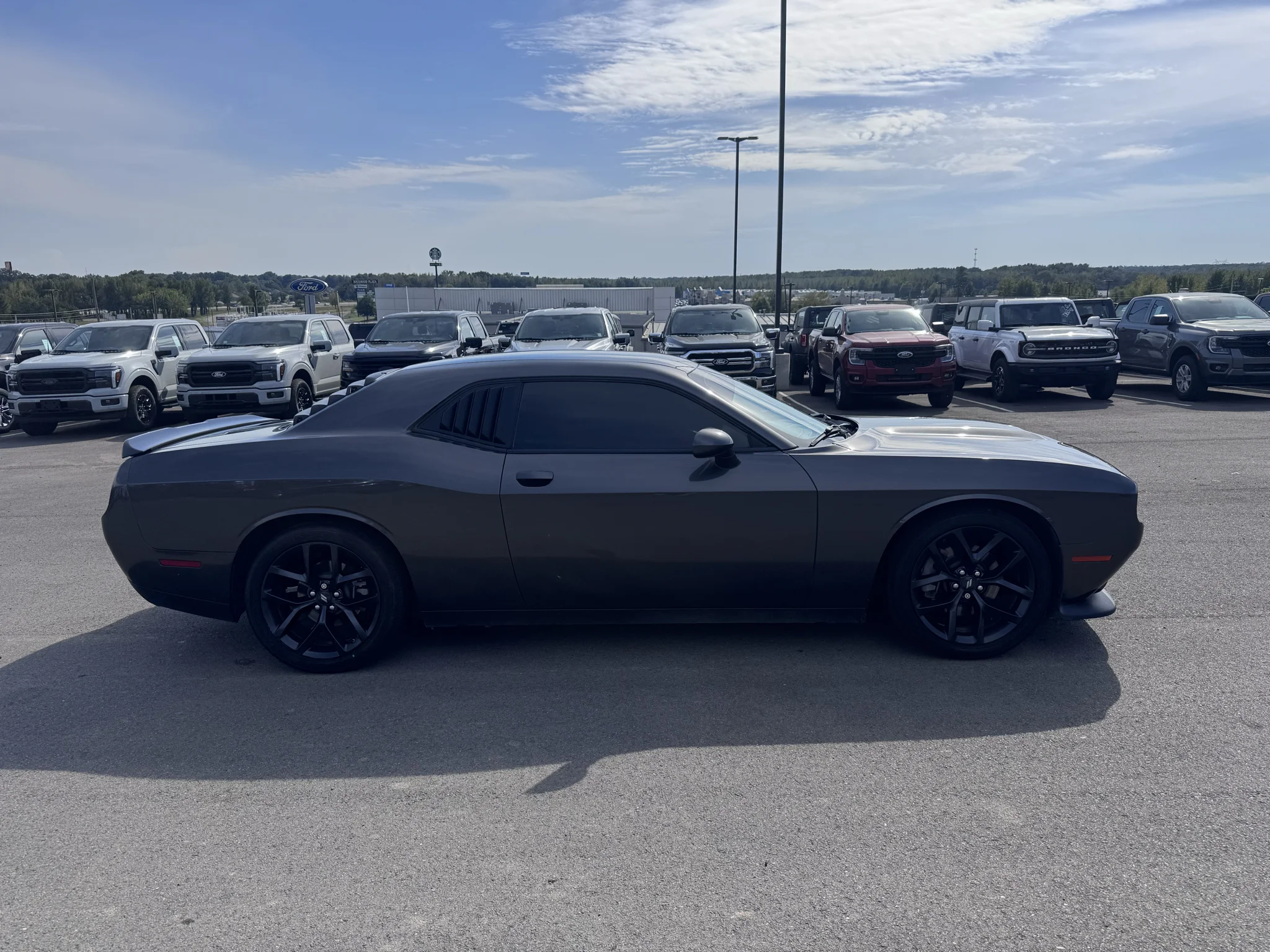 Used 2023 Granite Pearlcoat Dodge R/T image 5