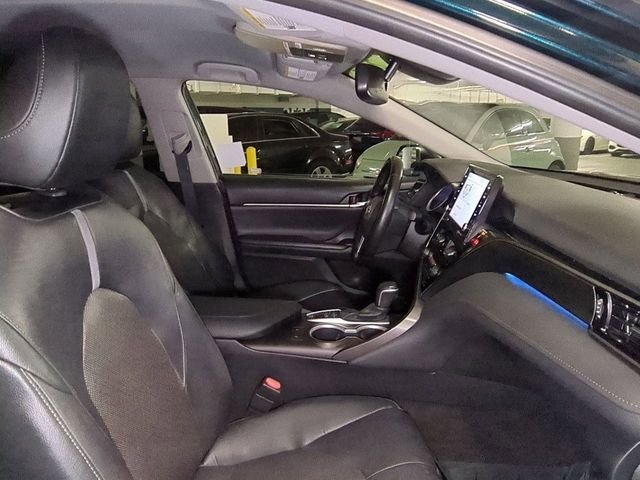 Used 2021 Midnight Black Metallic Toyota XLE image 25