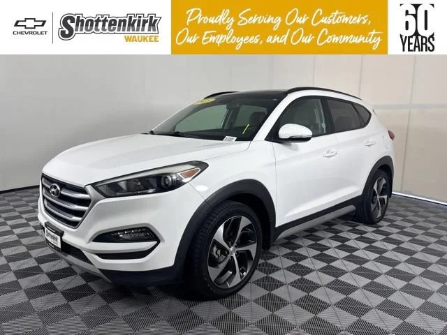 Used 2018 White Hyundai Value image 1