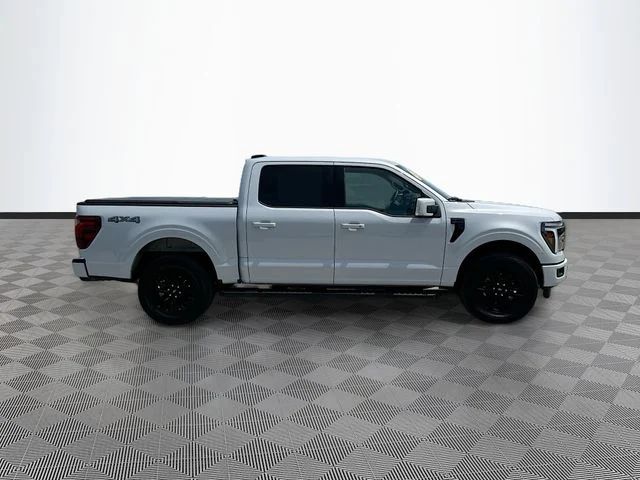 Used 2025 White Ford Lariat image 4