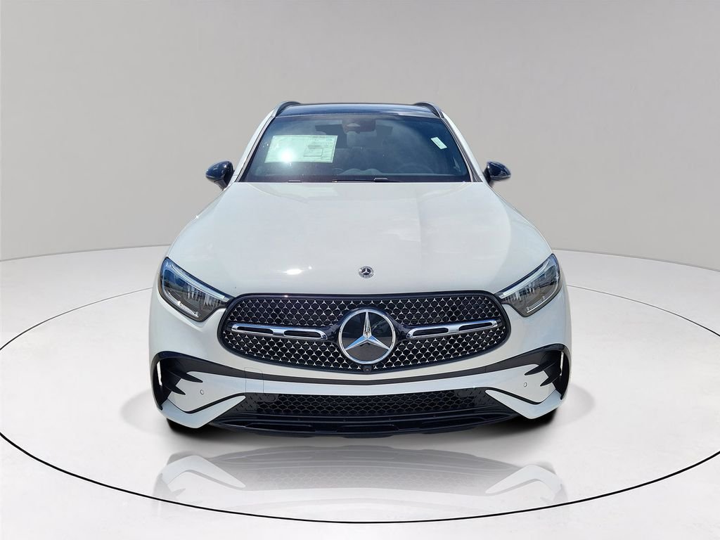 New 2027 Polar White Mercedes-Benz GLC 300 image 2