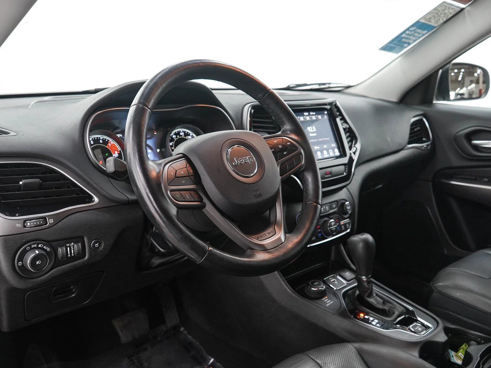 Used 2019 Bright White Clearcoat Jeep Limited image 25