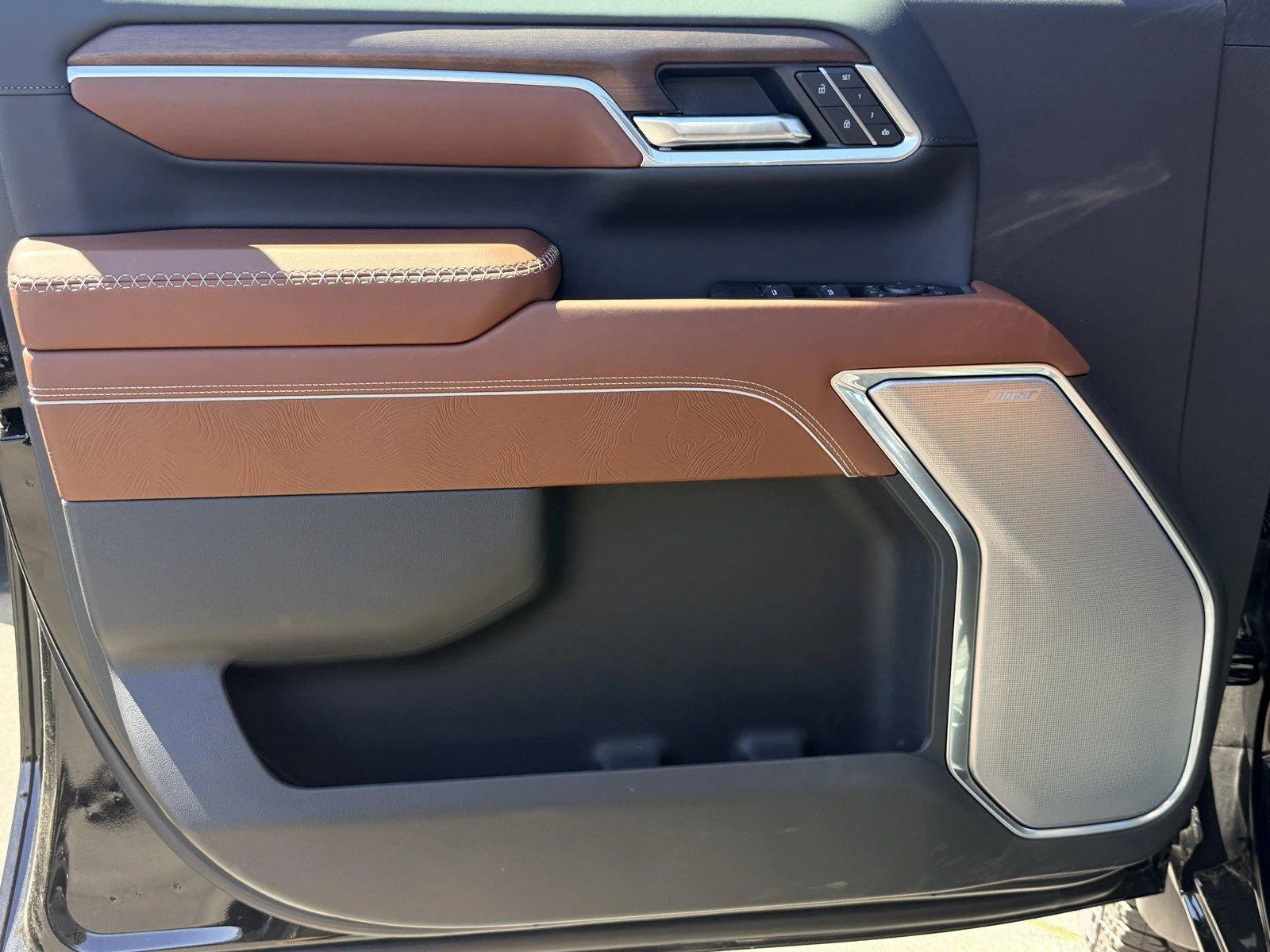 New 2026 Onyx Black GMC Denali Ultimate image 19