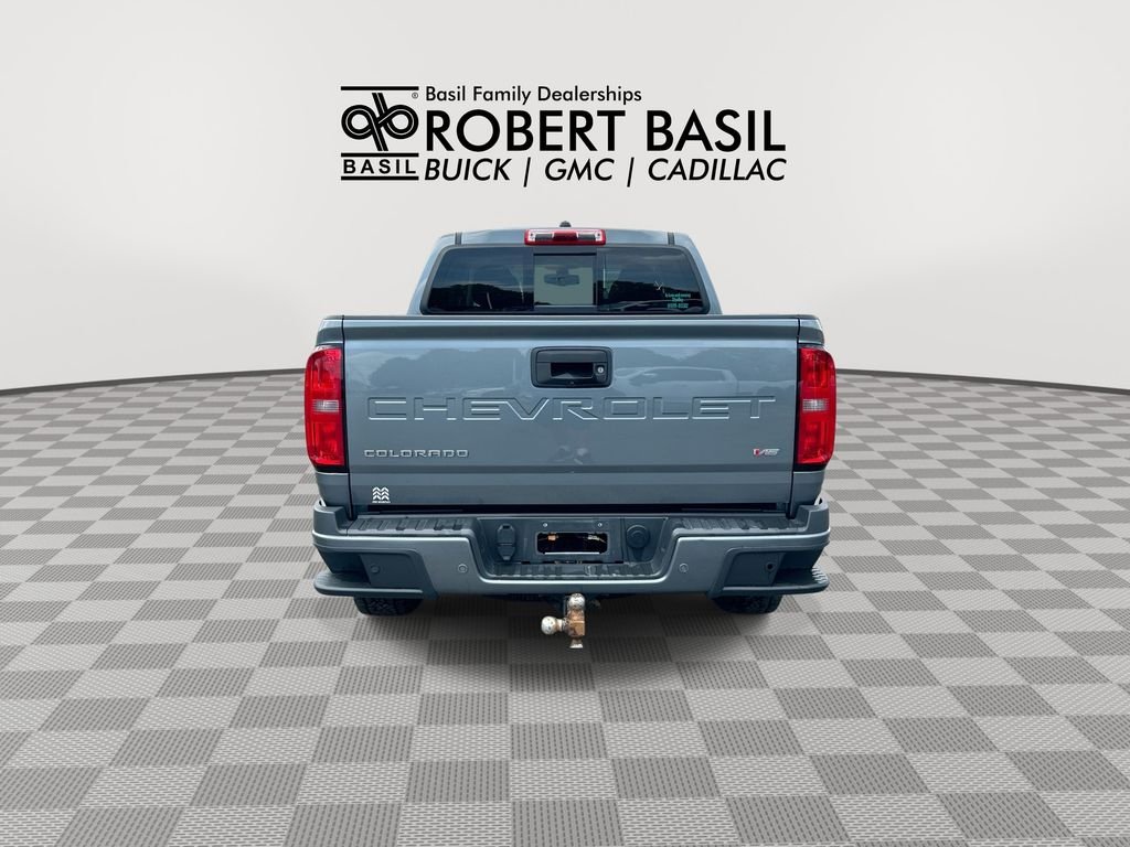 Used 2022 Gray Chevrolet Z71 image 7