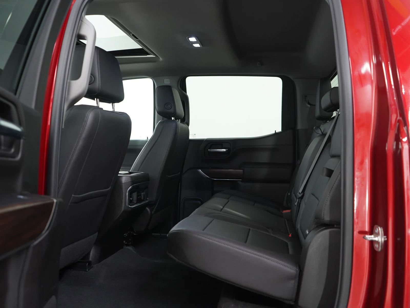 Used 2022 Cayenne Red GMC SLT image 18