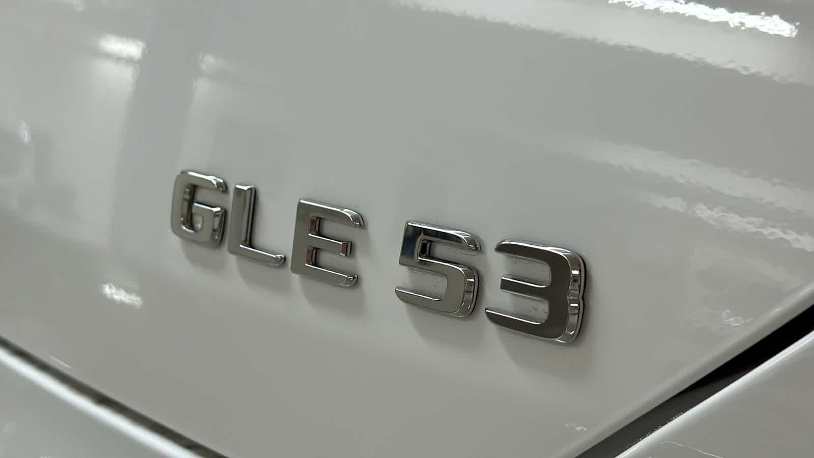 New 2026 Polar White Mercedes-Benz AMG® GLE 53 image 9