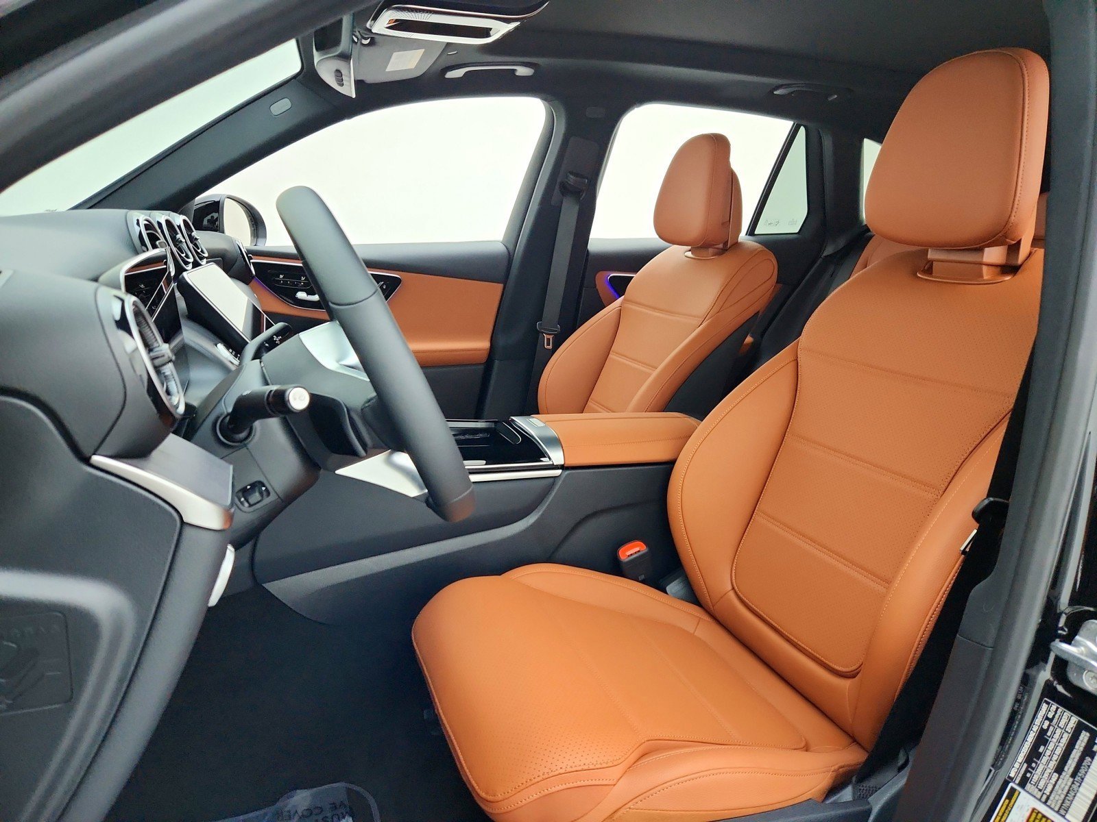 New 2026 Black Mercedes-Benz GLC 300 SUV image 38