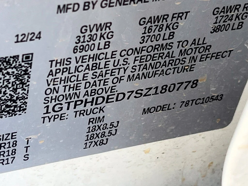 Certified Used 2025 White GMC SLT image 21