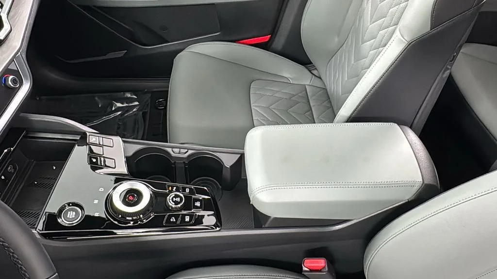 2025 Kia Sportage X-Line - Photo 33