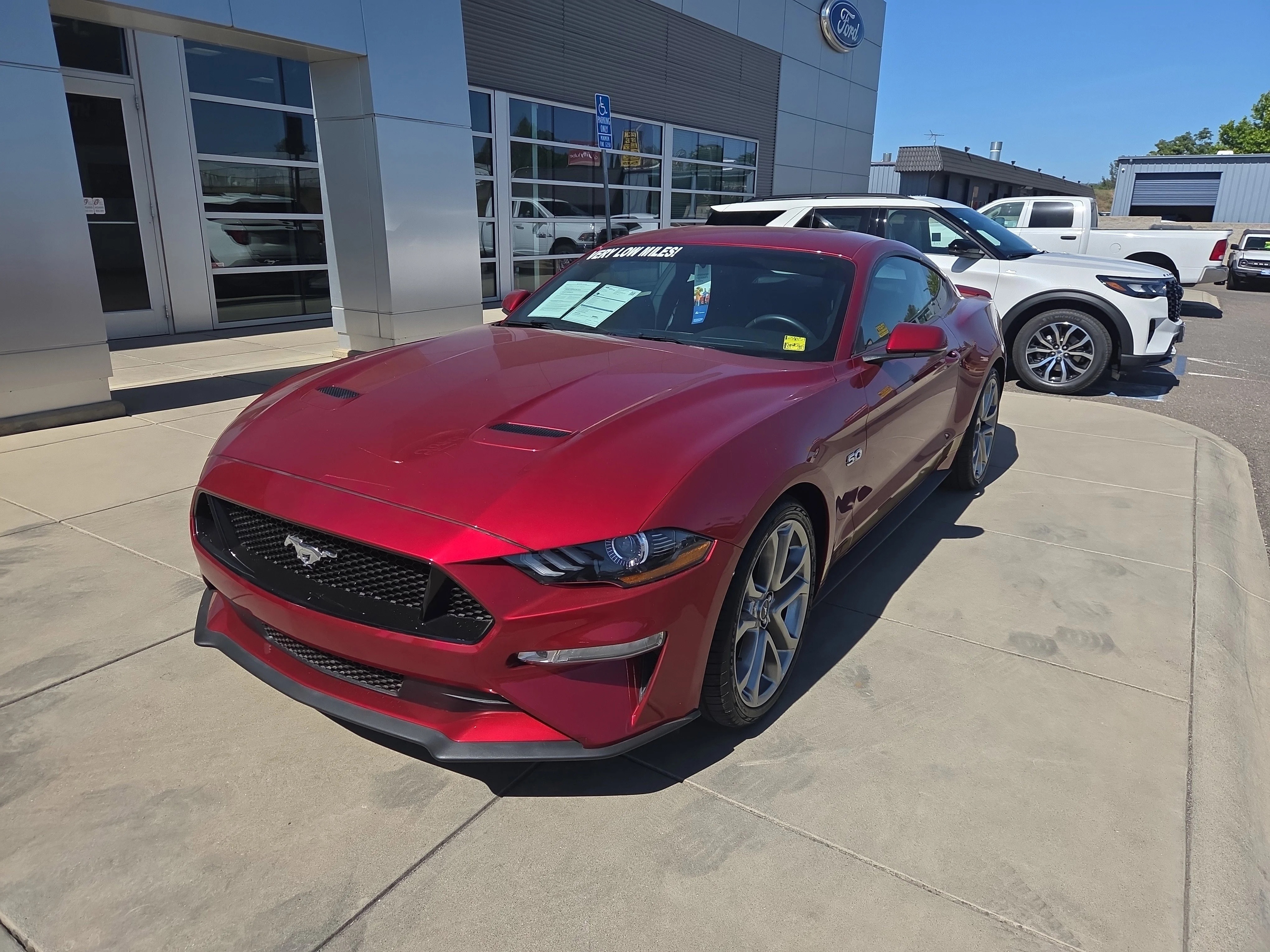 2018 Ford Mustang GT Coupe Premium's photo