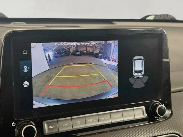 Used 2022 Lunar Hyundai Limited image 13