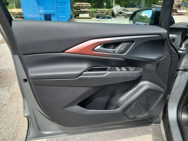 2024 Chevrolet Equinox EV RS - Photo 22