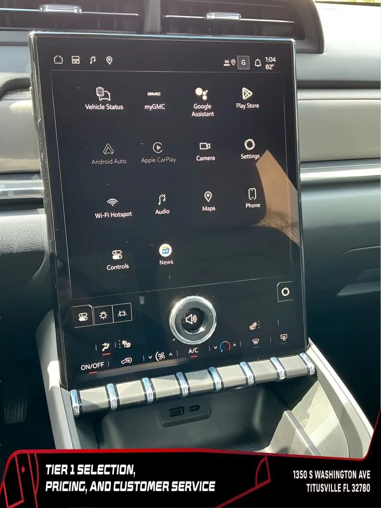 New 2026 Sterling Metallic GMC Elevation image 32