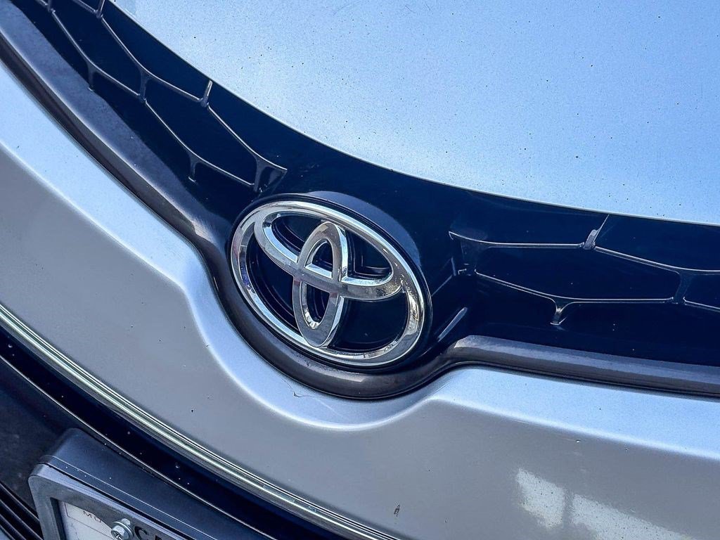 Used 2015 Classic Silver Metallic Toyota S Plus image 9