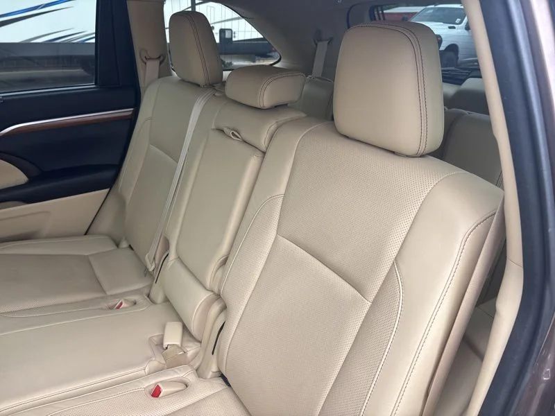 Used 2017 Brown Toyota Limited image 19