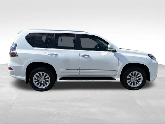 Used 2019  Lexus 460 image 8