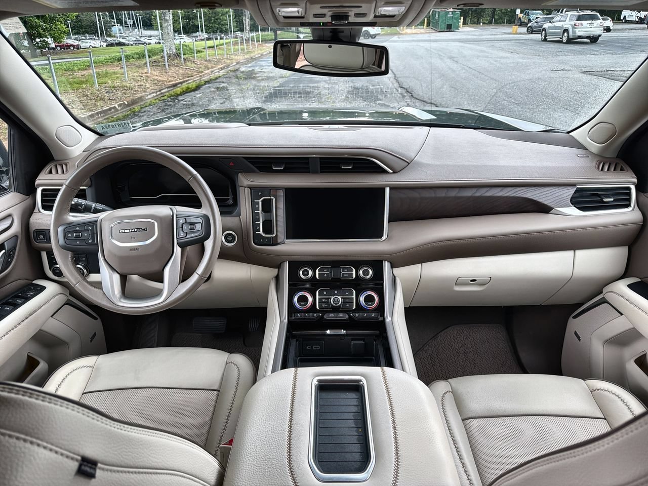 Used 2022 Hunter Metallic GMC Denali image 17