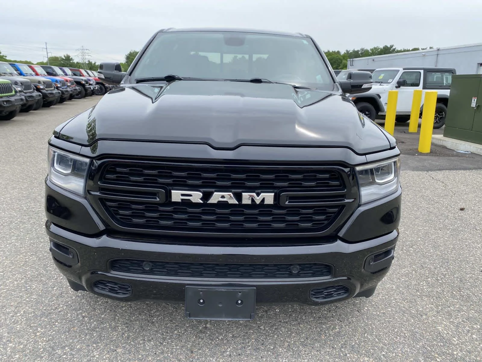 Used 2022 Diamond Black Crystal Pearlcoat Ram Big Horn image 10