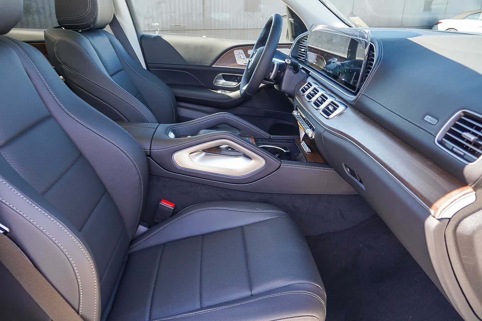 New 2026 Polar White Mercedes-Benz GLS 450 image 19