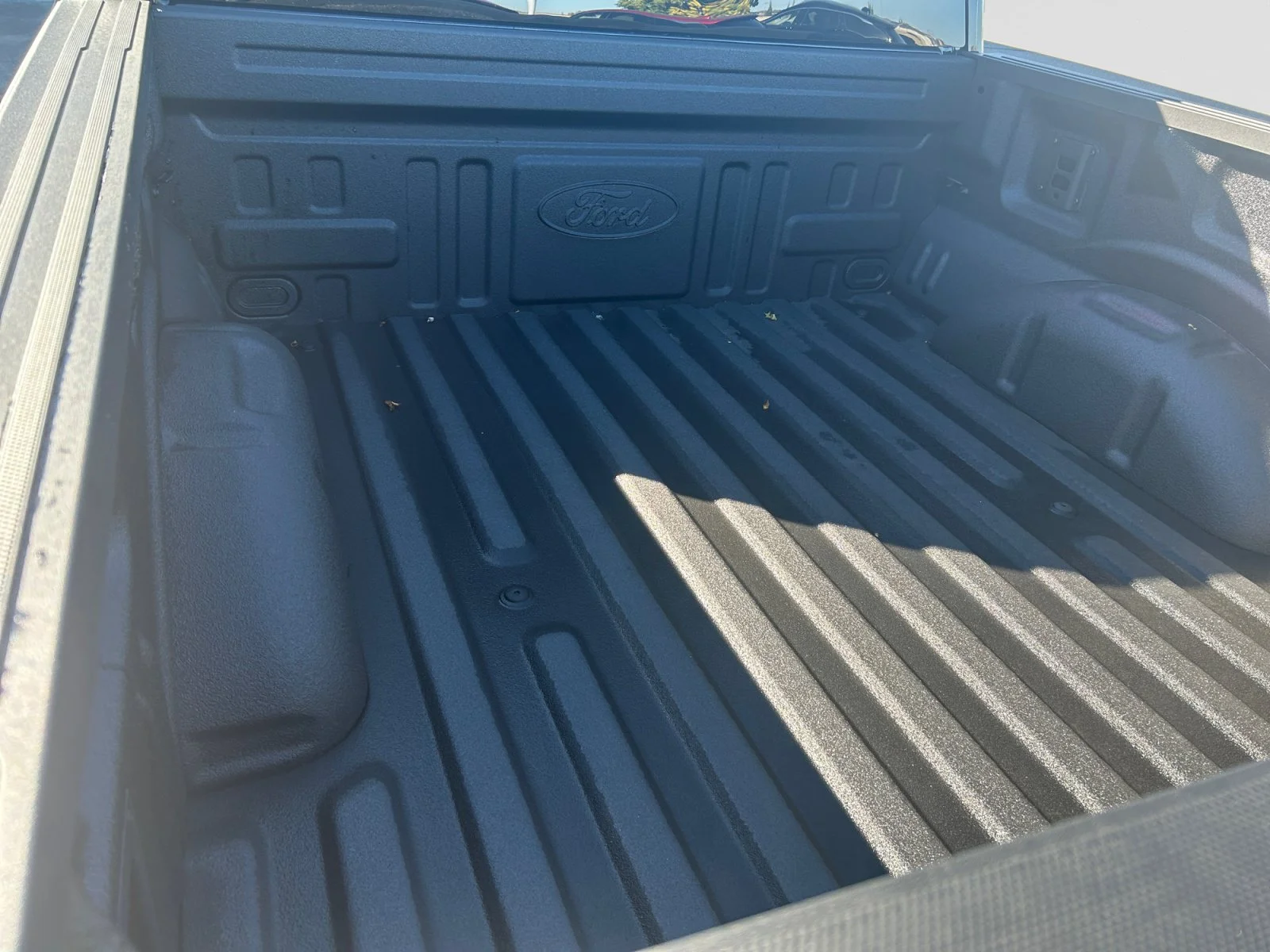 New 2026 Agate Black Metallic Ford XLT image 10