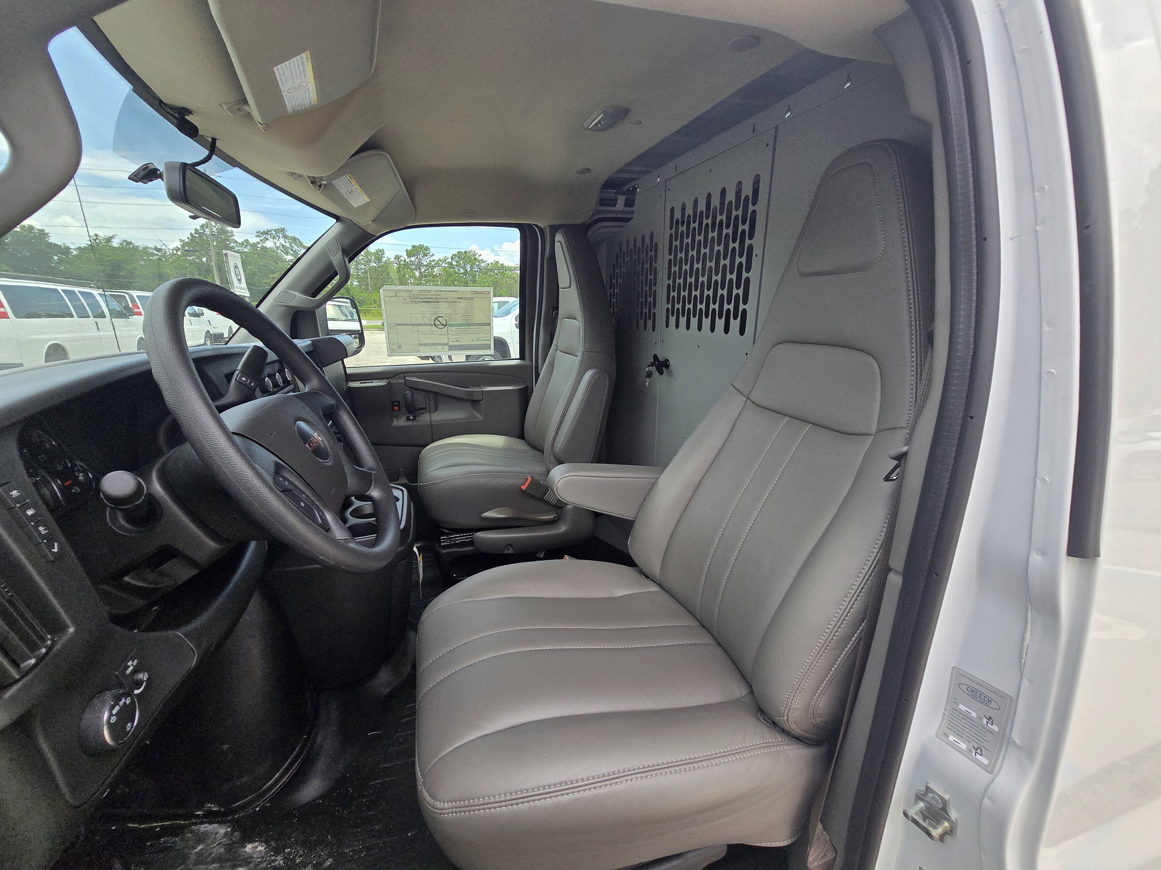 2025 GMC Savana Cargo Work Van - Photo 16