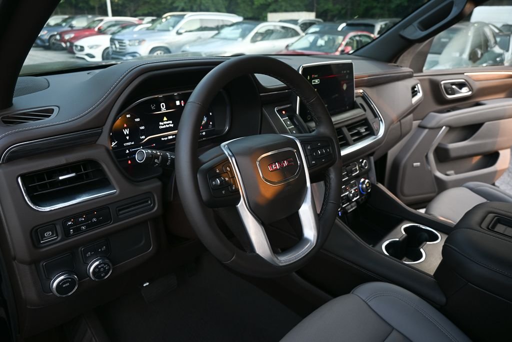 Used 2023 Blue GMC SLT image 6