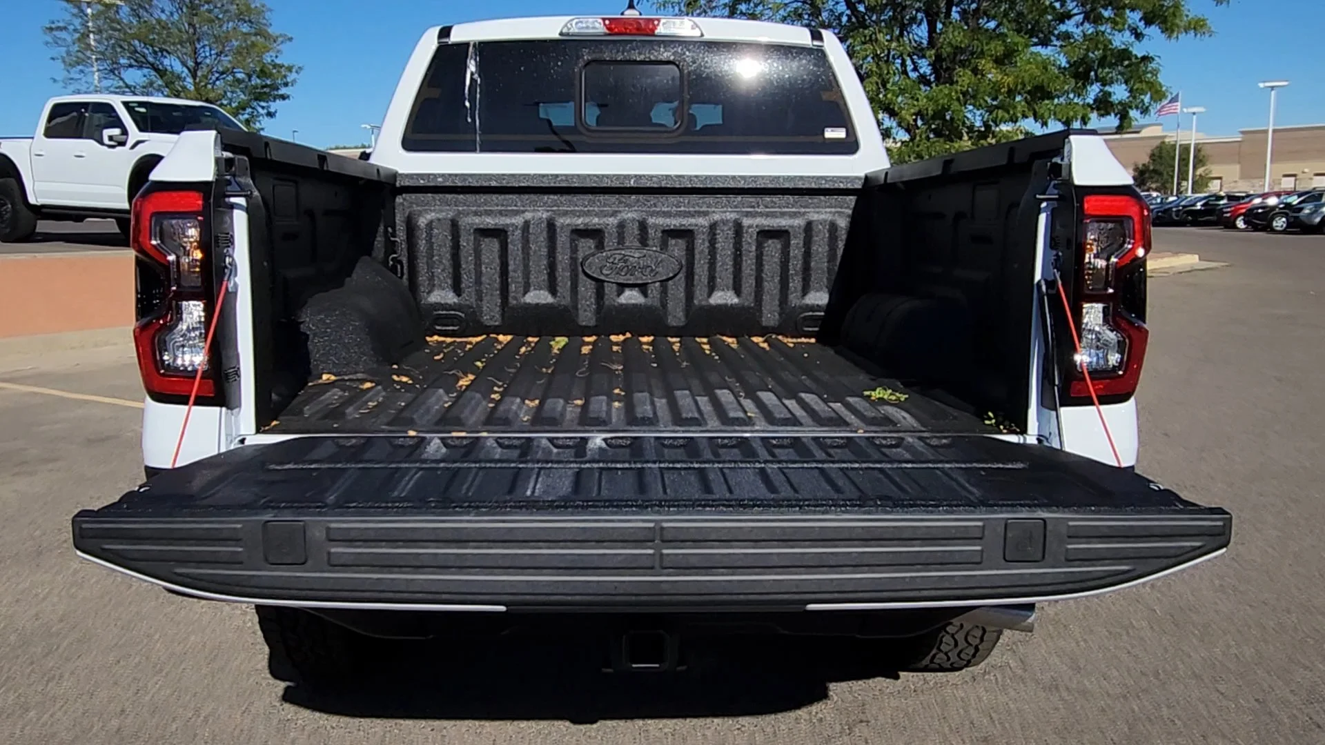 New 2026 Oxford White Ford XLT image 39