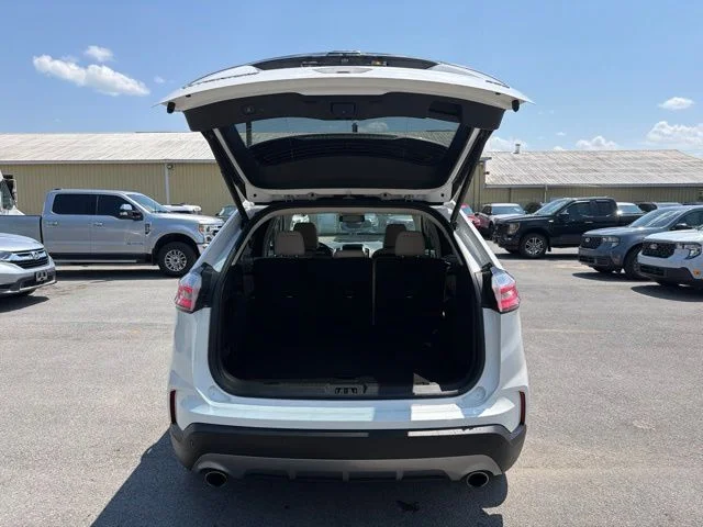 Used 2023 White Metallic Ford Titanium image 90