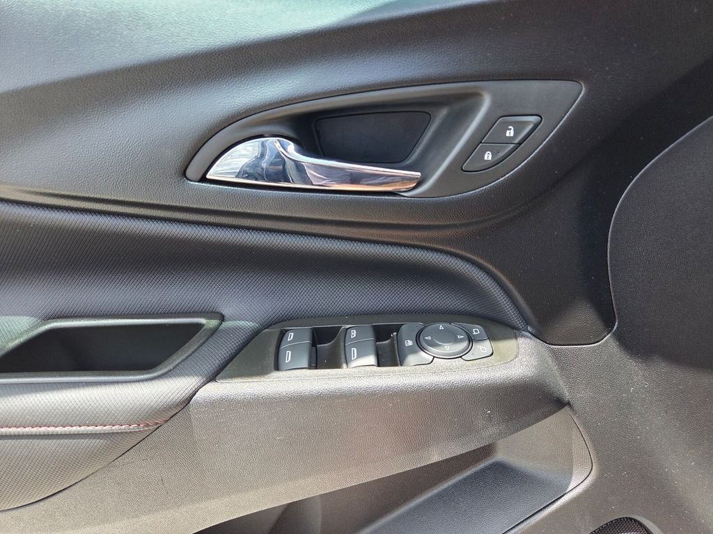Used 2023 Gray Chevrolet RS image 22