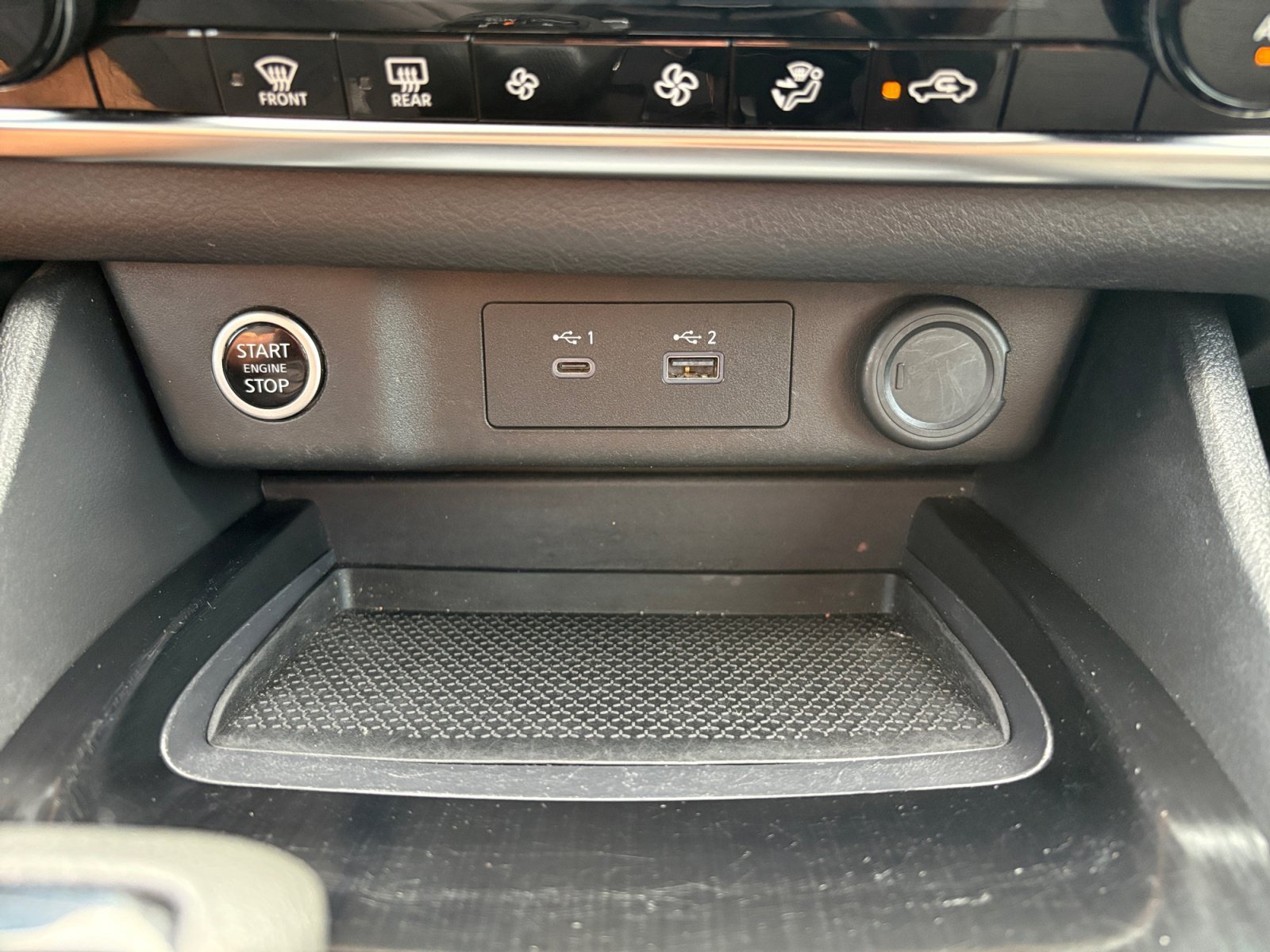 Used 2023 Pearl White Tricoat Nissan SV image 19