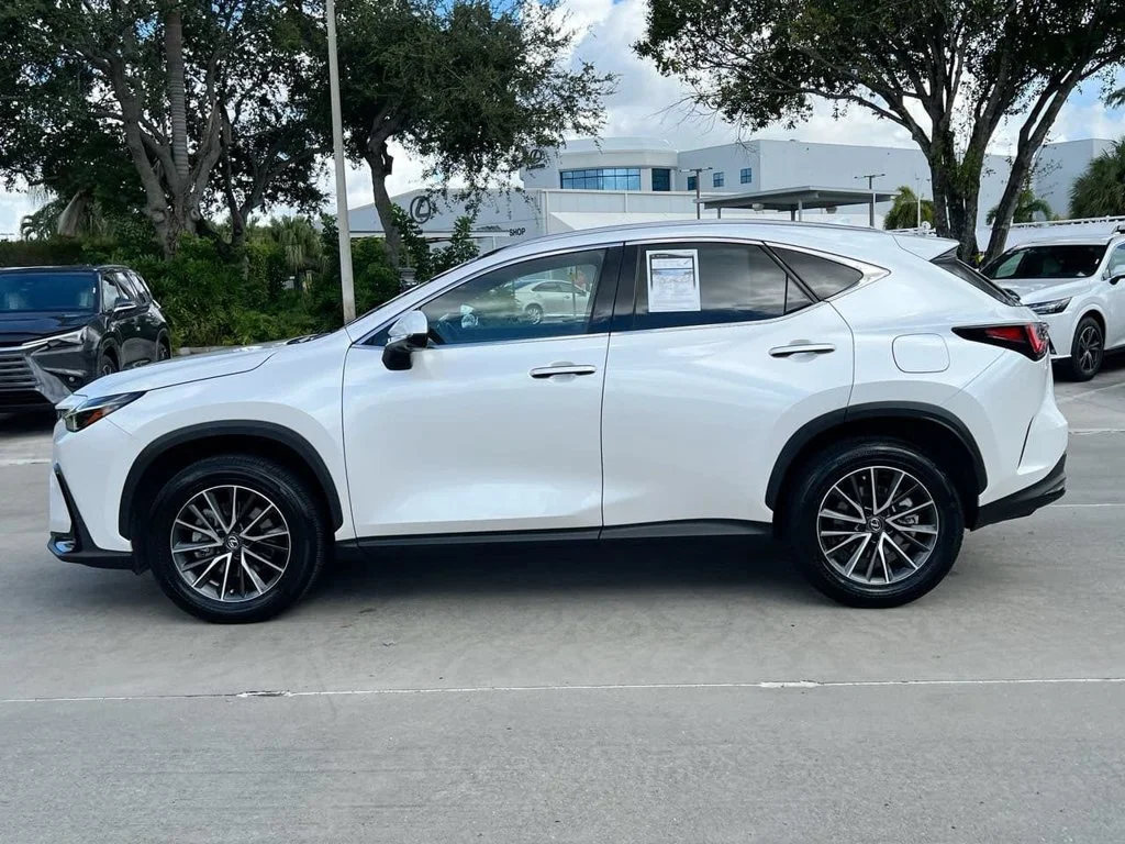 Certified Used 2024 EMINENT WHITE PEARL Lexus 350 Luxury image 4
